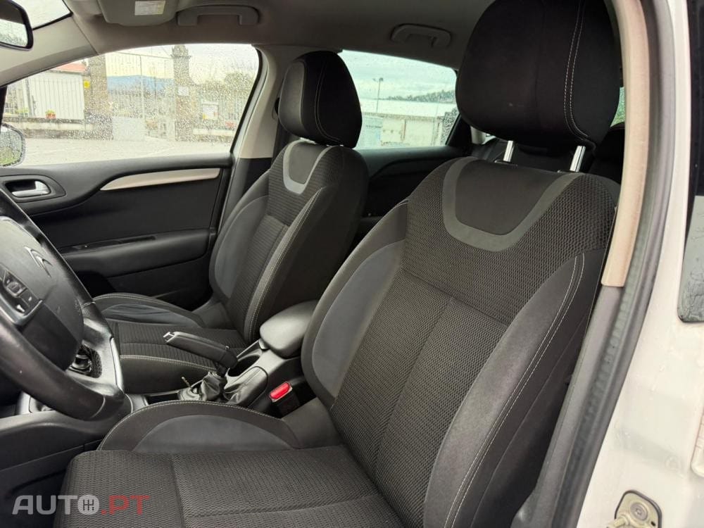 Citroën C4 1.6 BlueHDi Feel Edtion — fotografia 9