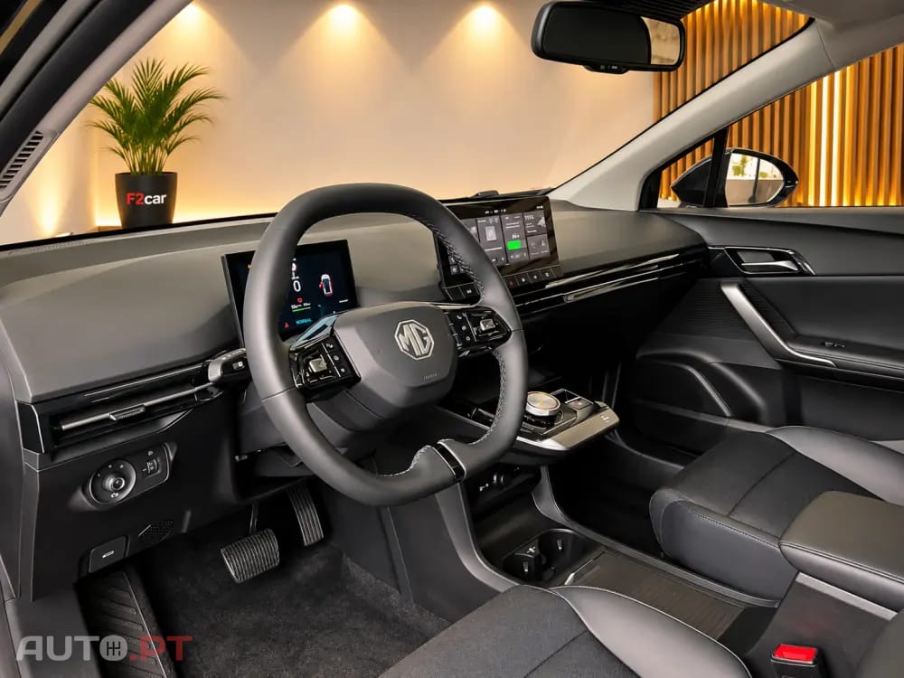 MG MG4 64 kWh Luxury