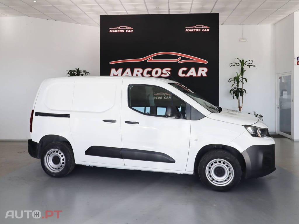 Peugeot Partner 1.5 BlueHDi Asphalt Standard