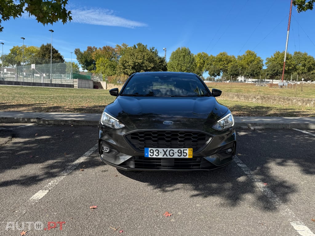 Ford Focus ST Line
