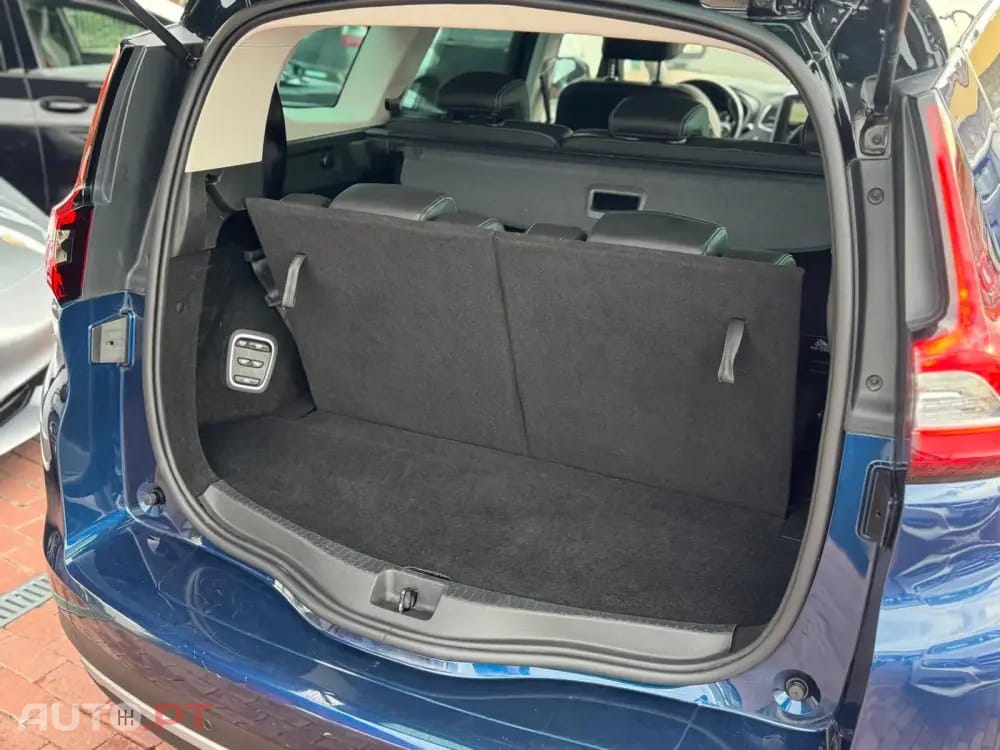 Renault Grand Scénic 1.7 Blue dCi Bose Edition EDC