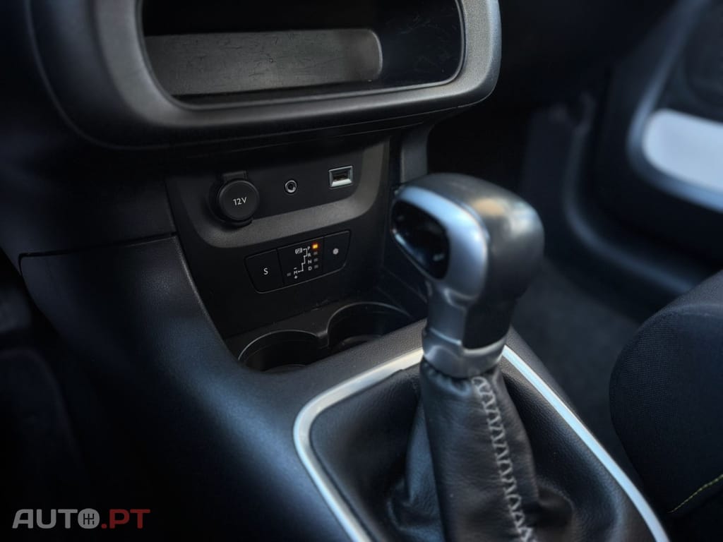 Citroen C3 1.2 PureTech Shine EAT6