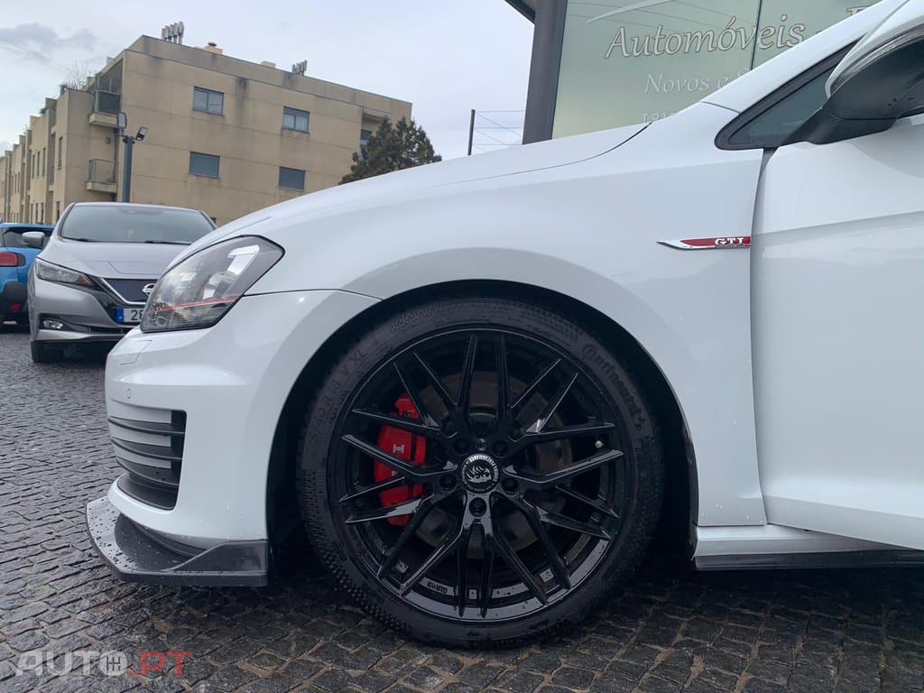 Volkswagen Golf 2.0 TSi GTi DSG Performance