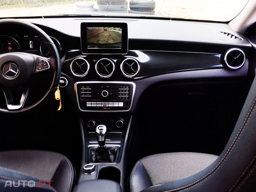 Mercedes-Benz CLA 180 d Shooting Brake