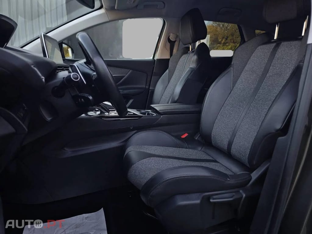 Peugeot 3008 1.5 BlueHDi 130 STOP & START (EAT8) ACTIVE BUSINESS PACK