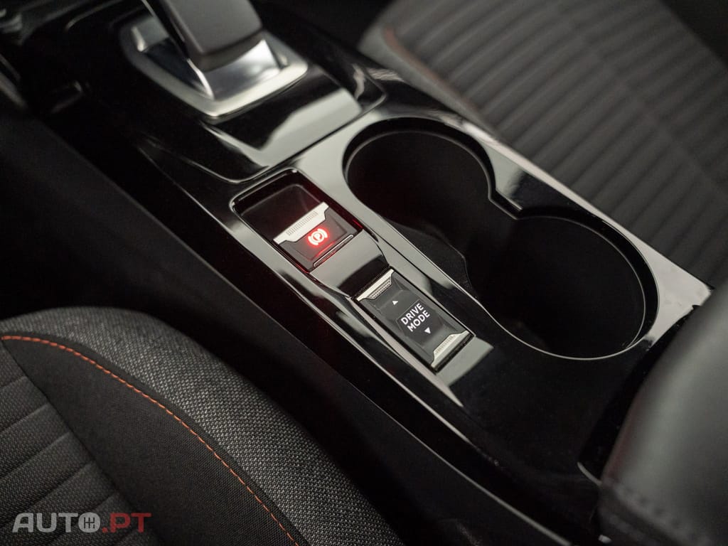Peugeot E-208 50 kWh Active Pack
