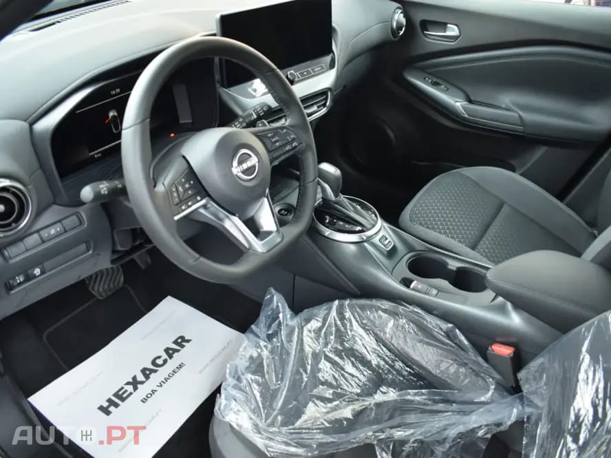 Nissan Juke 1.0 DIG-T N-Connecta Two Tone DCT