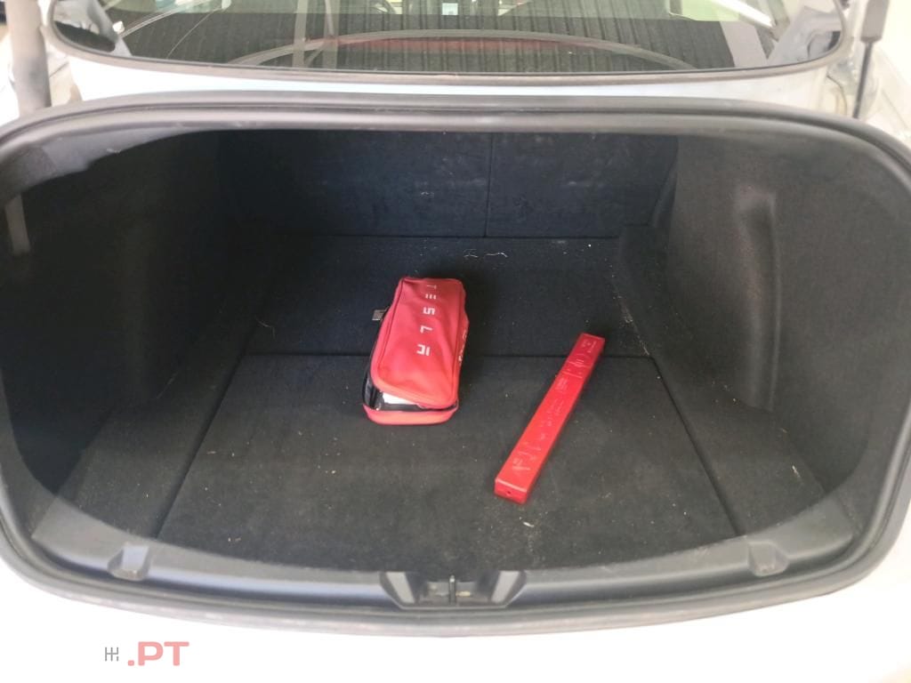Tesla Model 3 Long Range Tração Integral