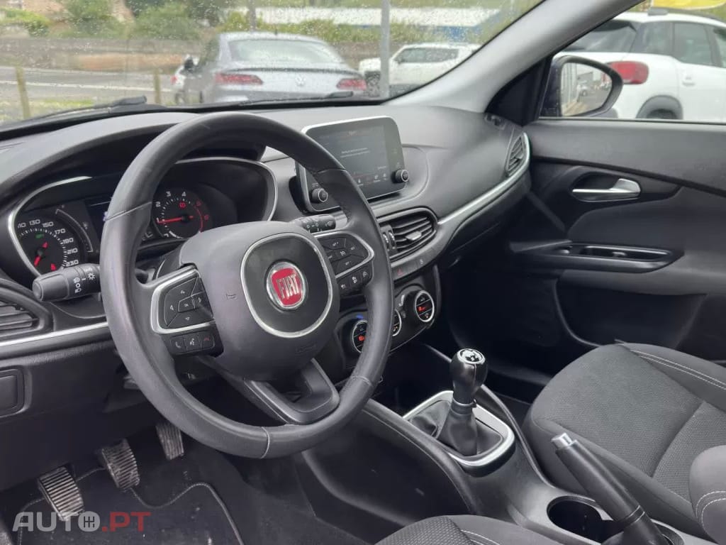 Fiat Tipo 1.3 M-Jet Lounge