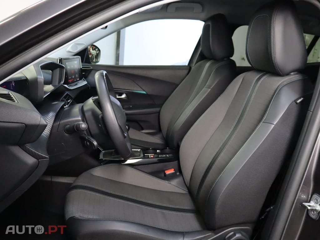 Peugeot 2008 1.2 PureTech  Allure
