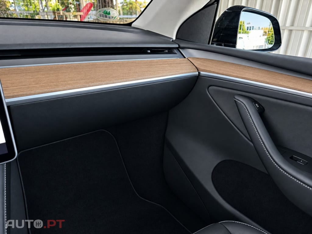 Tesla Model Y Tração Traseira