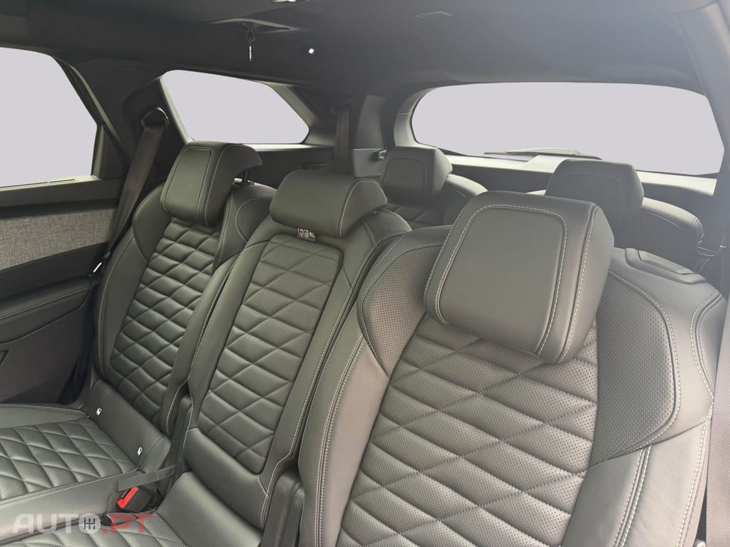 Peugeot E-5008 73 kWh GT