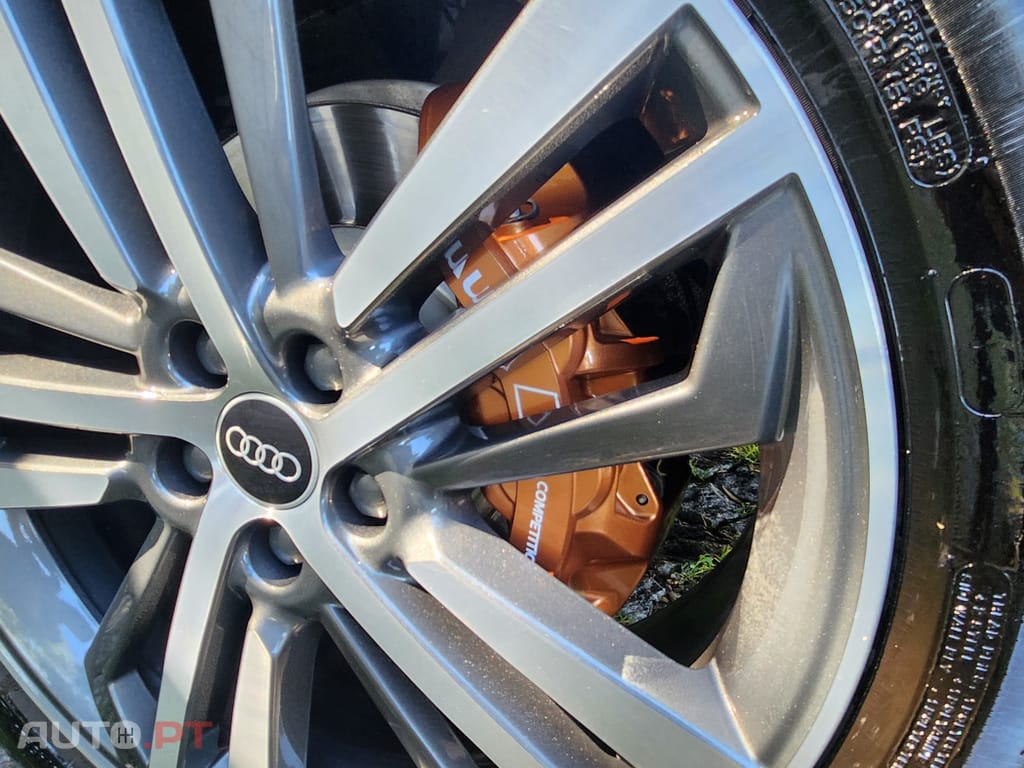 Audi Q5 40 TDI quattro S line S tronic