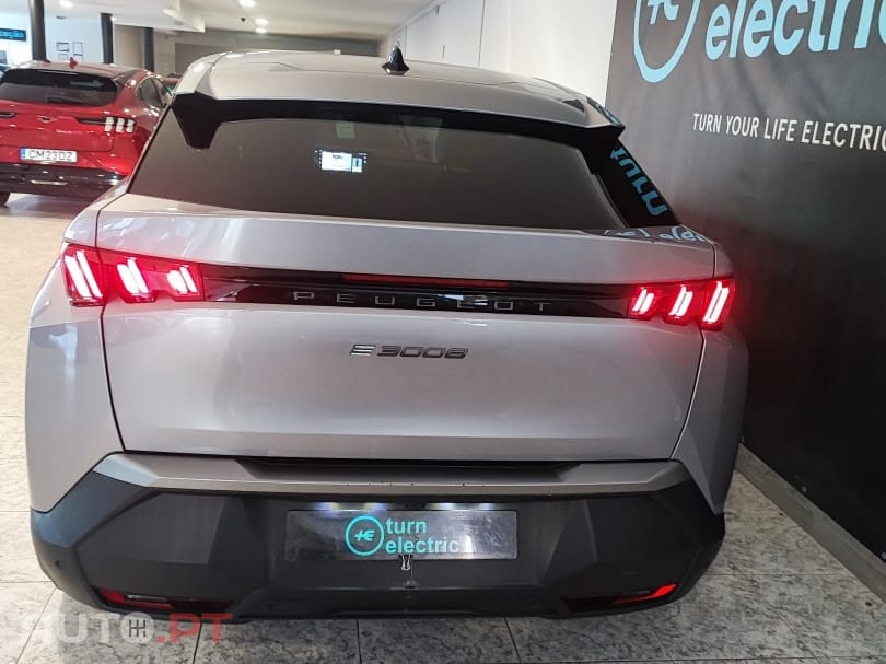 Peugeot E-3008 73 kWh Allure