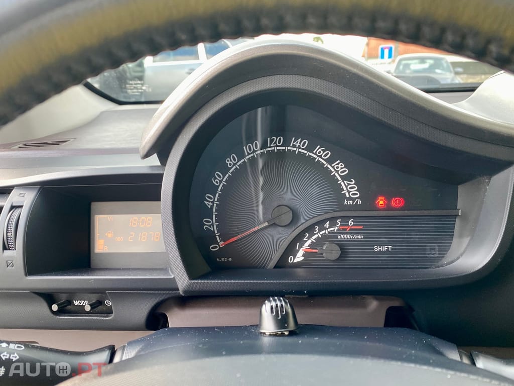 Toyota iQ 1.4 D-4D 2 NAVI+Bluetooth