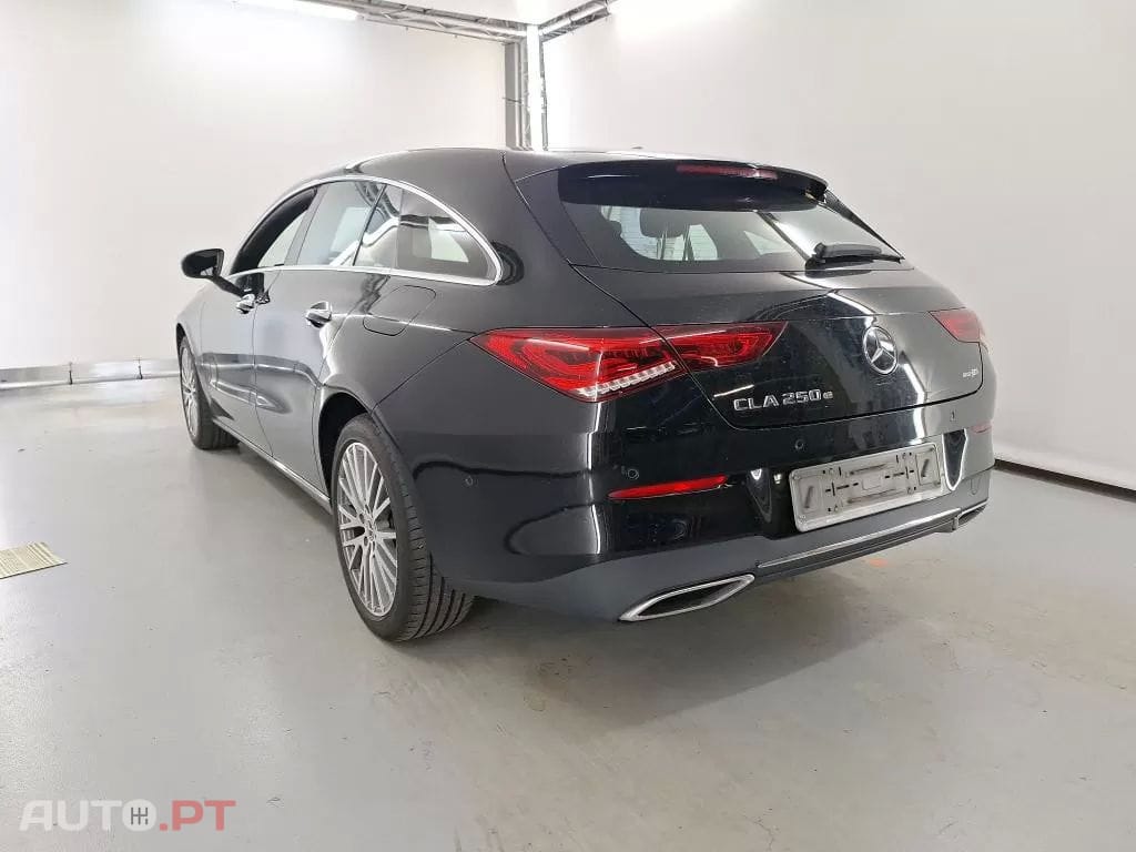 Mercedes-Benz CLA 250 e Shooting Brake Style Plus