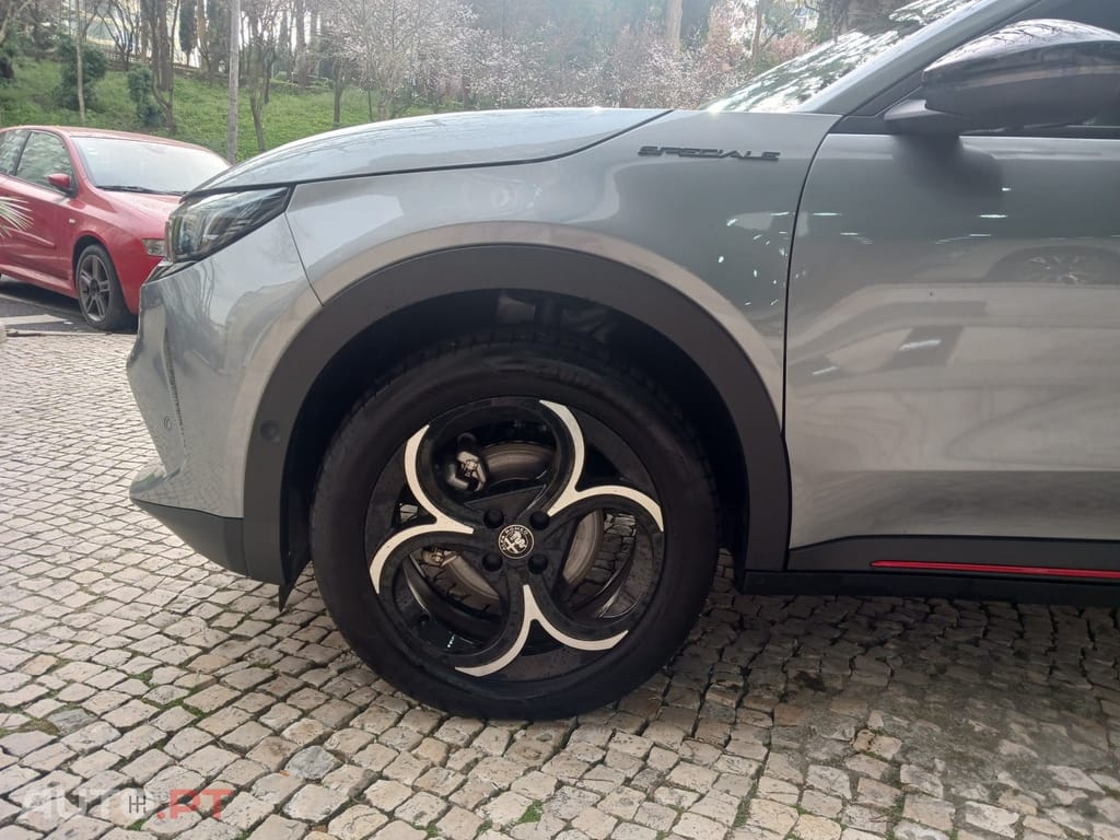 Alfa Romeo Junior 1.2 Speciale eDCT6