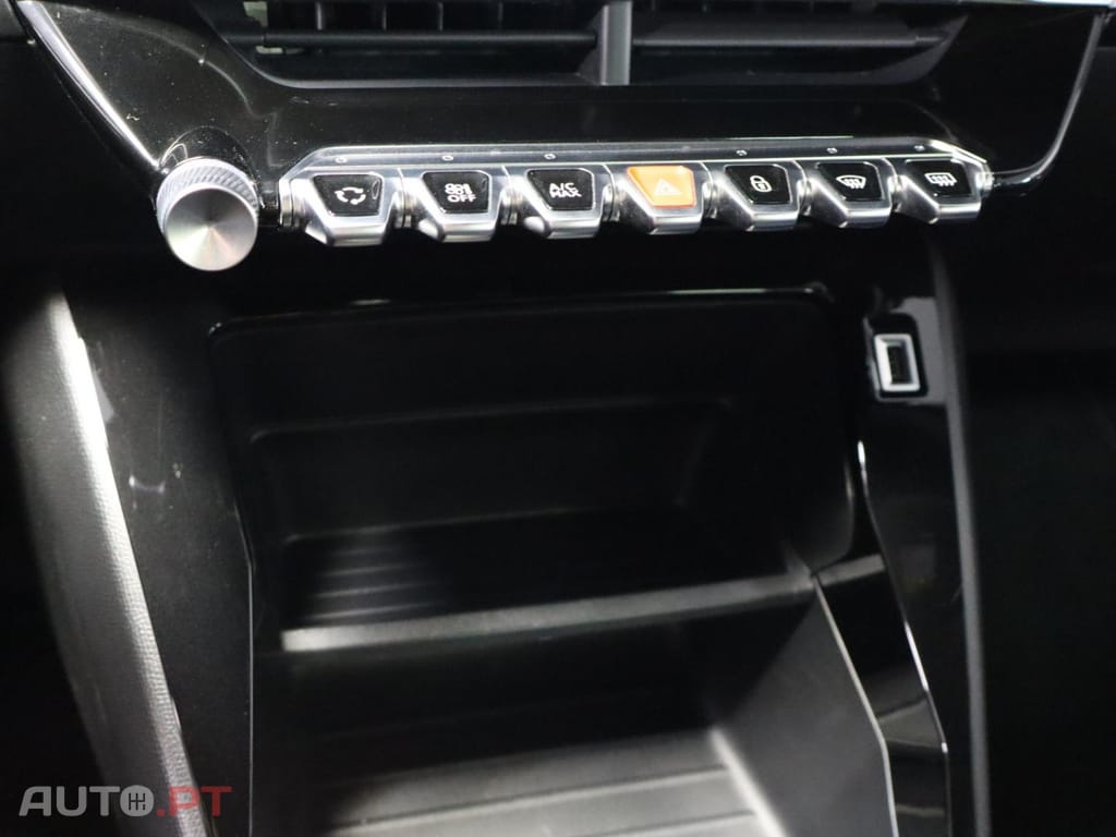 Peugeot 2008 1.5 BlueHDi  Active EAT8