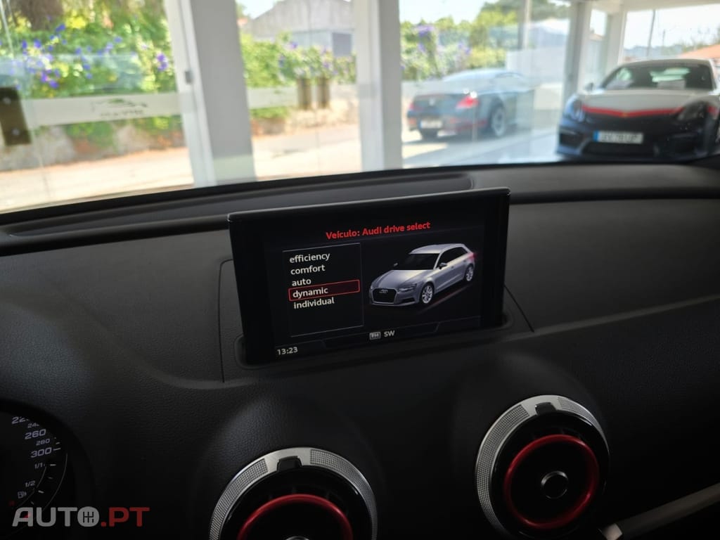 Audi S3 TFSI quattro S tronic