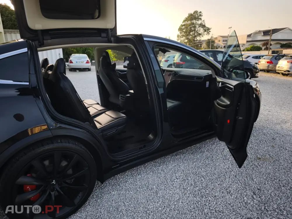 Tesla Model X 100D