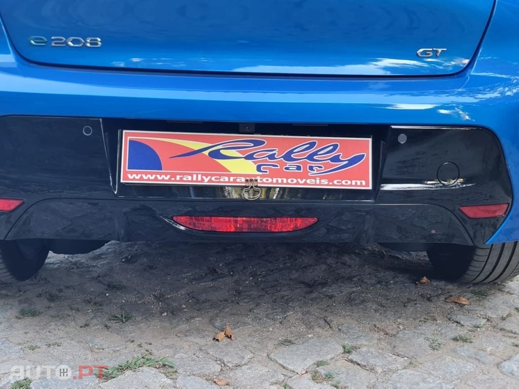 Peugeot E-208 GT