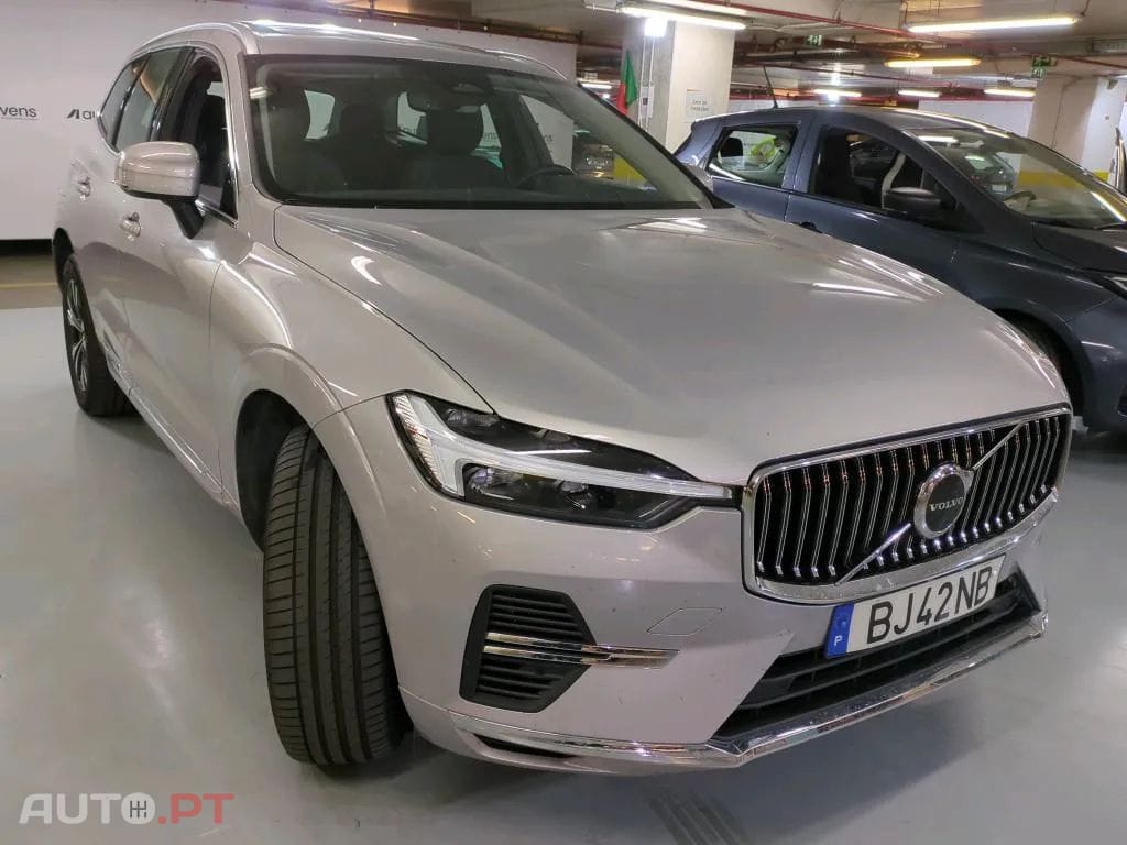 Volvo XC60 2.0 T6 PHEV Core AWD