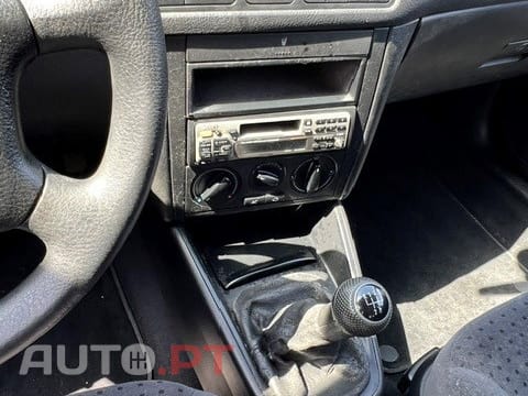 Volkswagen Golf 1.4i Confortline AC