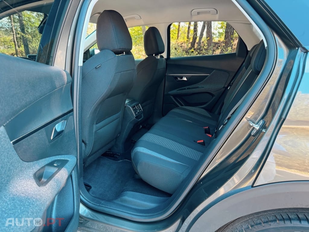 Peugeot 3008 1.5 BlueHDi Active Pack