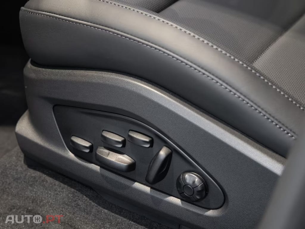 Porsche Macan Turbo  I.V.A DEDUTÍVEL