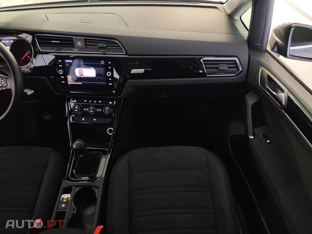 Volkswagen Touran 1.6 TDI Highline