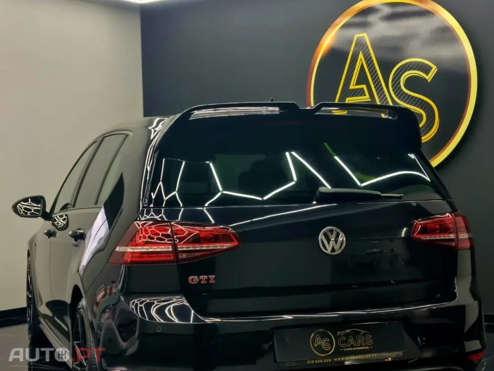 Volkswagen Golf VII GTI PERFORMANCE