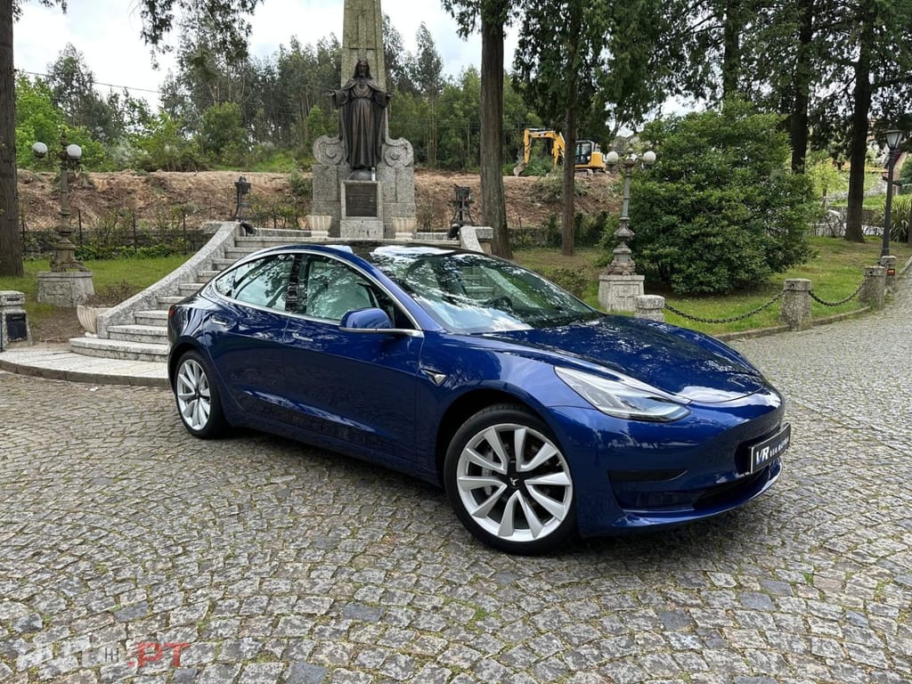 Tesla Model 3 Standard Range Plus RWD