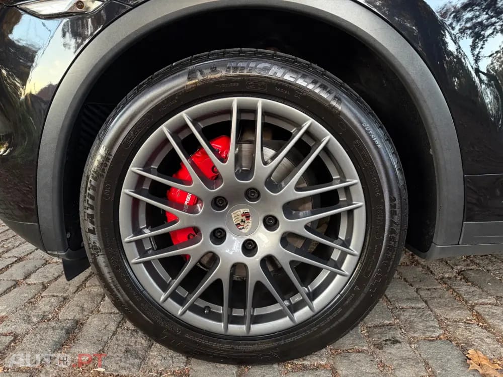 Porsche Cayenne Platinum Edition
