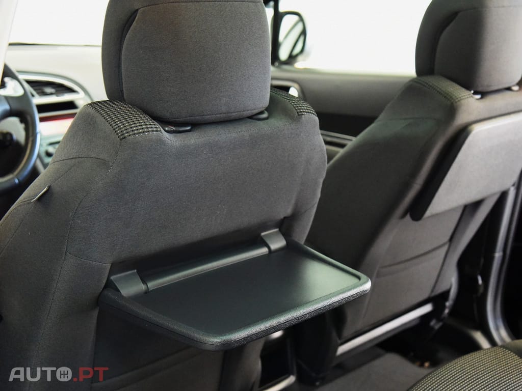 Peugeot 5008 1.6 BlueHDi Style