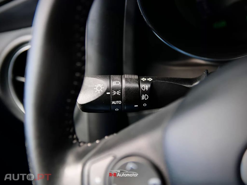 Toyota Auris 1.8 HSD Comfort+J17+Navi