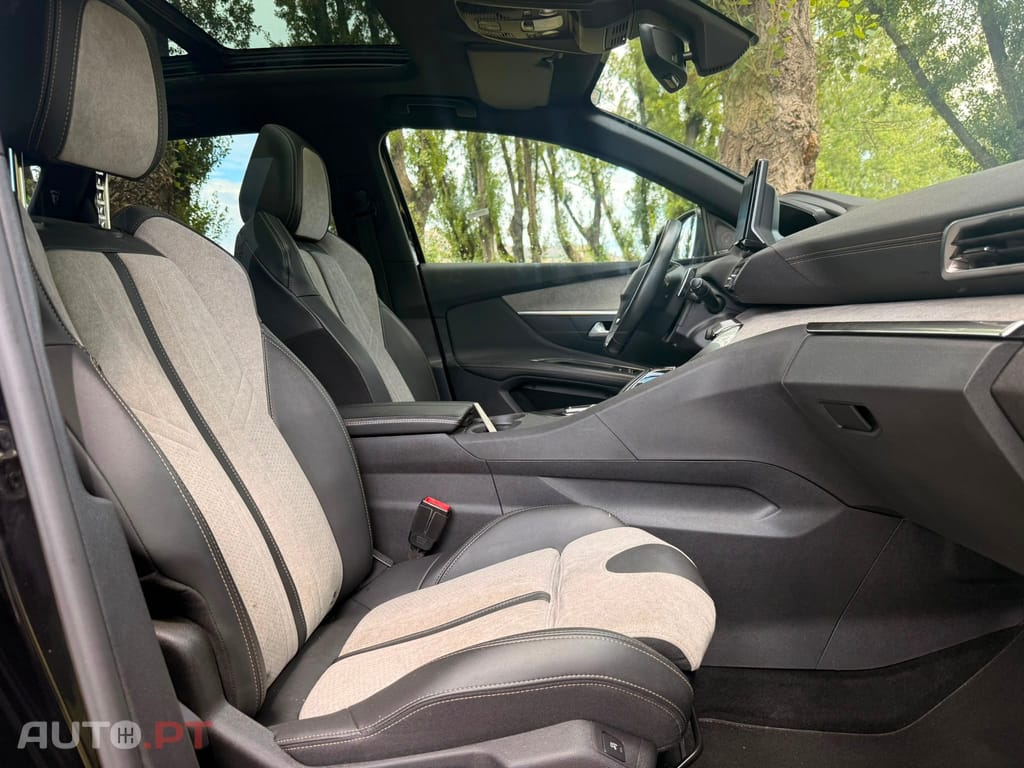 Peugeot 3008 1.6 Hybrid GT Pack e-EAT8