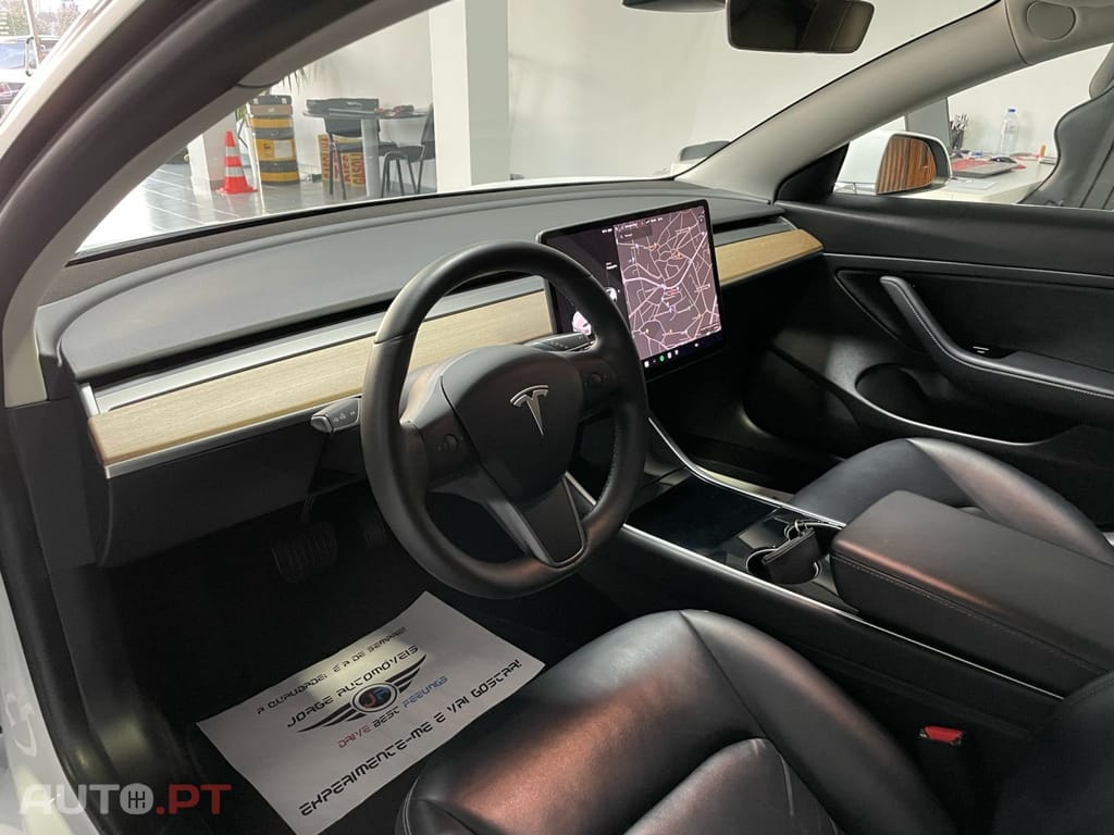 Tesla Model 3 Standard Range Plus RWD
