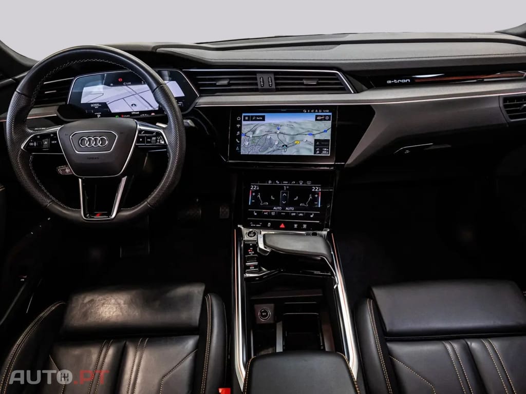 Audi E-Tron I.V.A DEDUTÍVEL 50 S LINE BLACK EDIT.