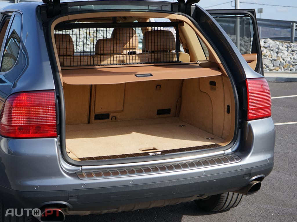Porsche Cayenne Tiptronic
