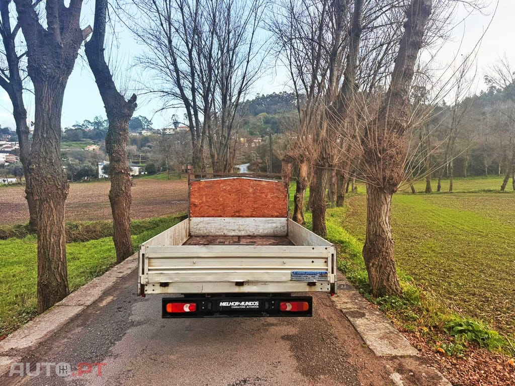 Nissan Cabstar 2.5 dCi 35