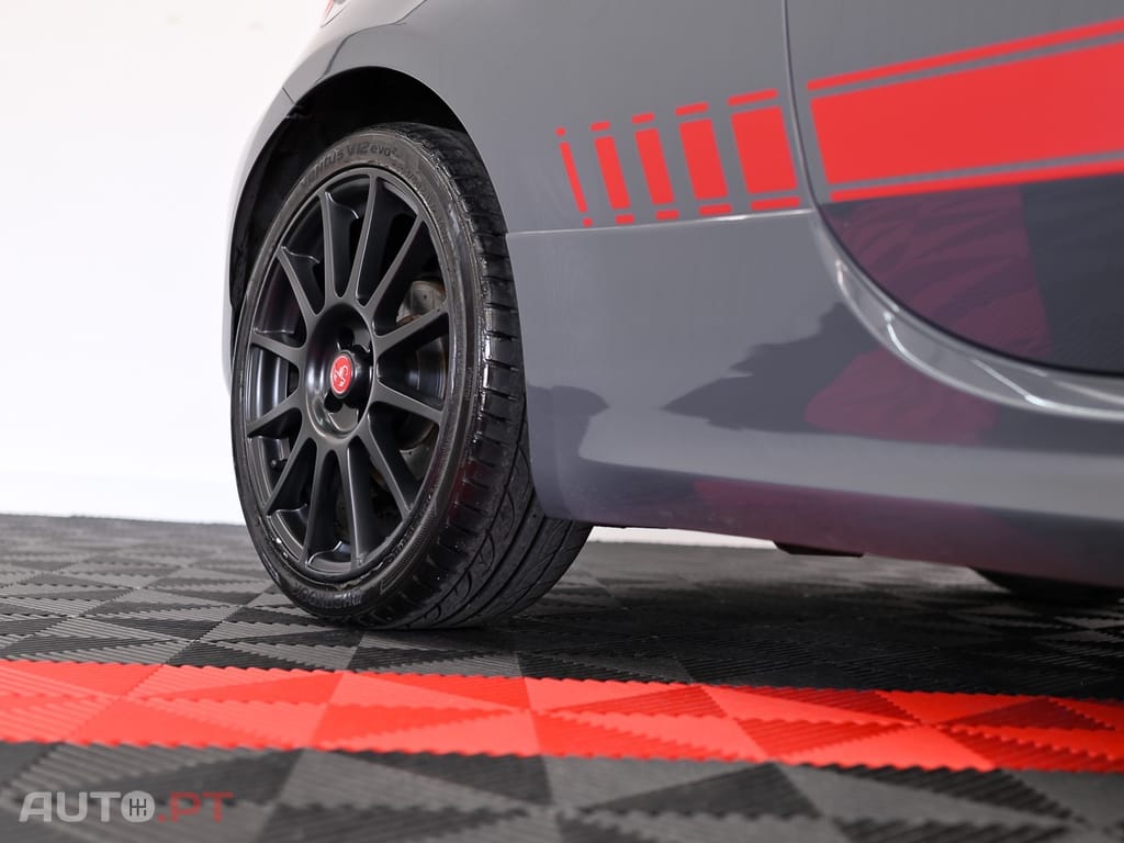 Abarth 695 1.4 T-Jet XSR Yamaha