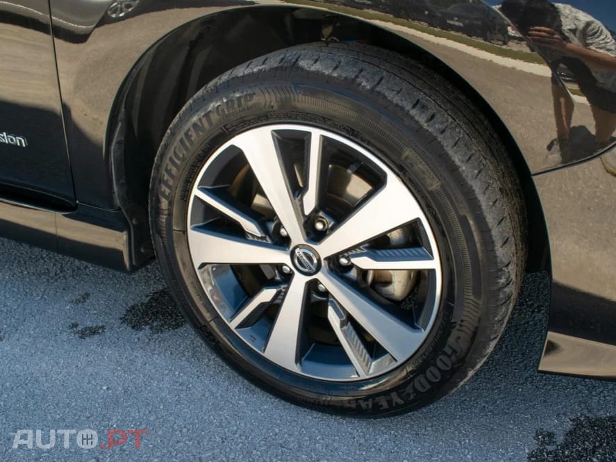 Nissan Leaf Acenta 40kWh