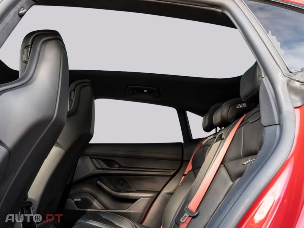 Porsche Taycan Turbo I.V.A DEDUTIVEL