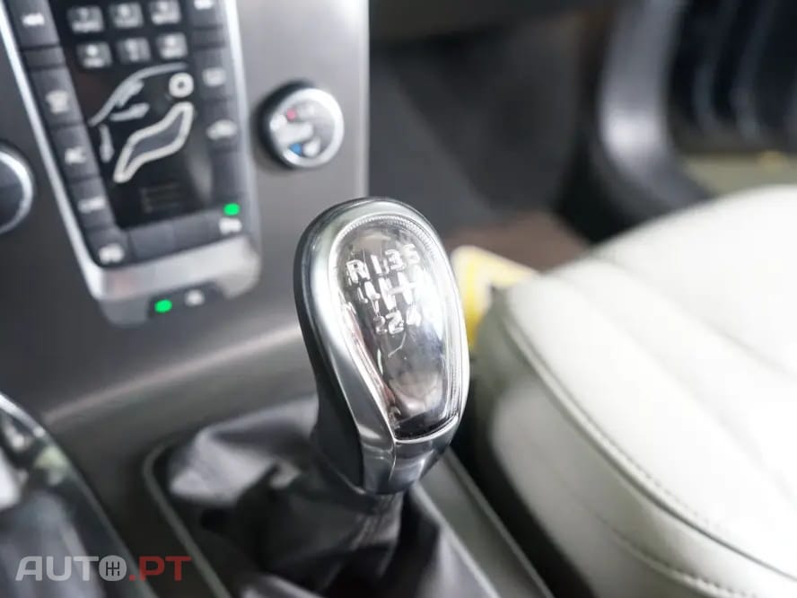 Volvo V40 1.6 D2 Summum