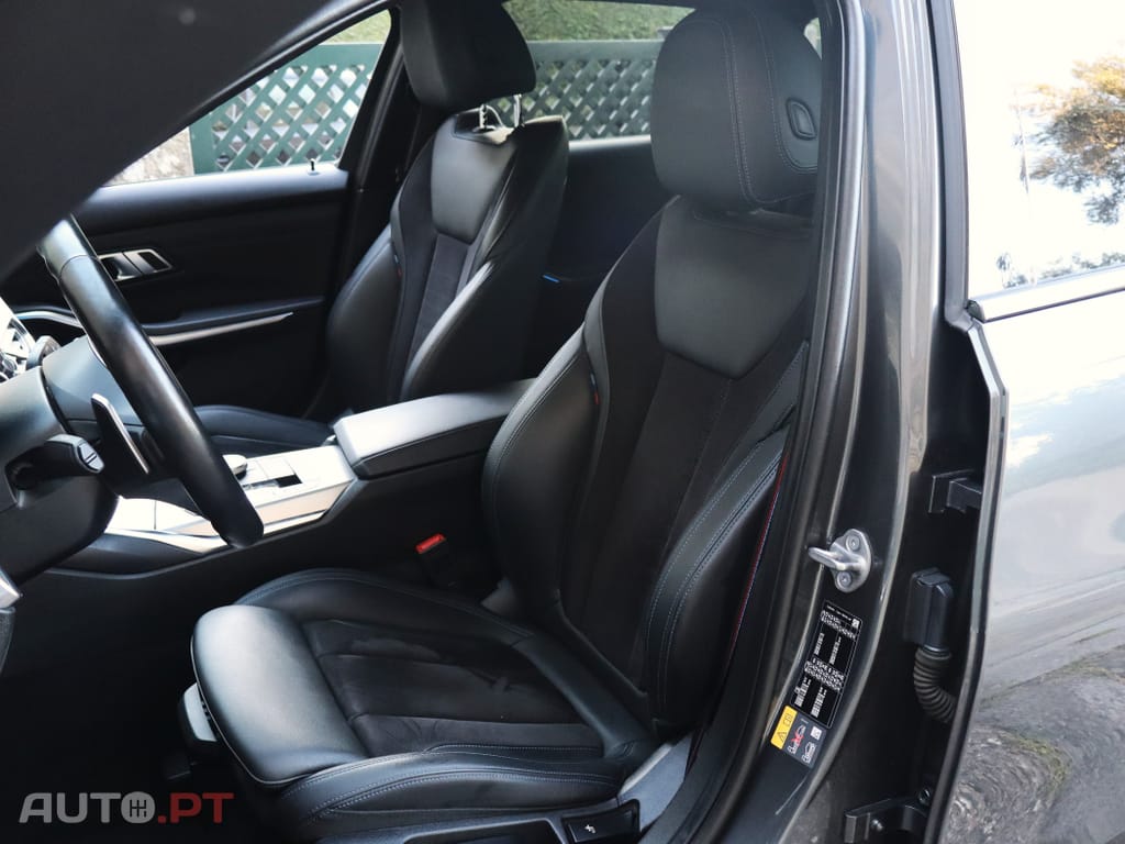 BMW 330 e Touring Pack M Auto