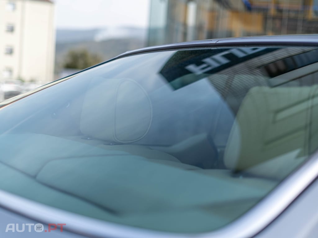 Mercedes-Benz 500 SEC W126