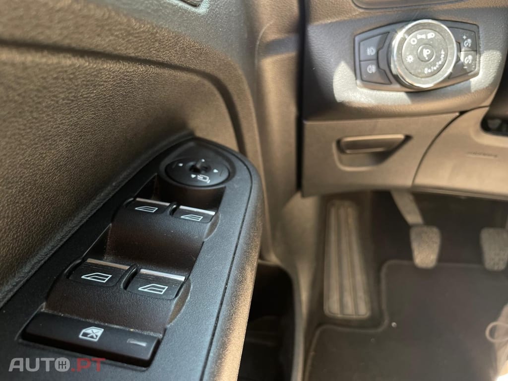 Ford B-Max 1.0 EcoBoost Titanium