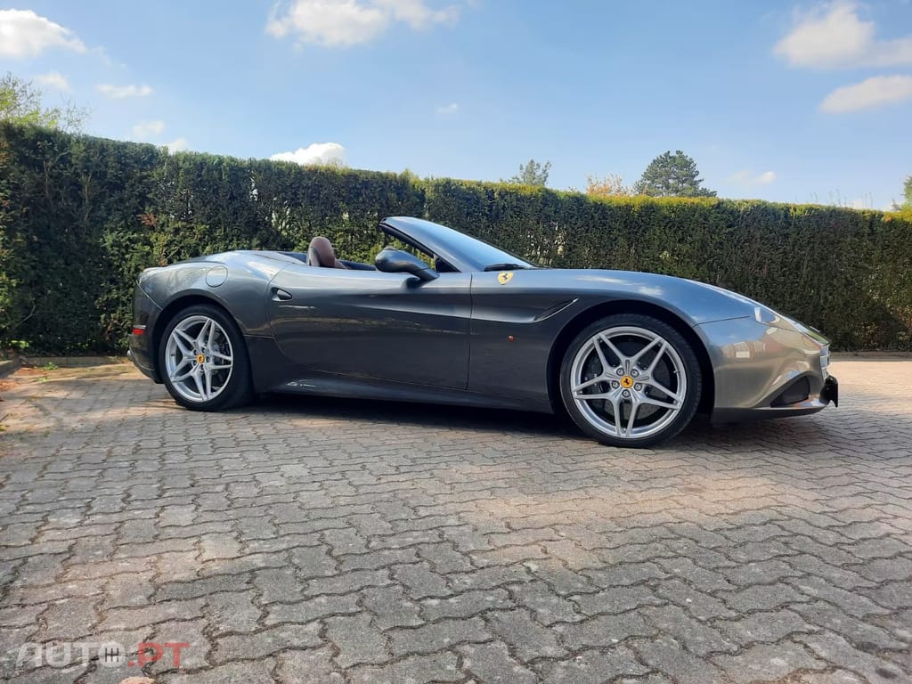 Ferrari California T