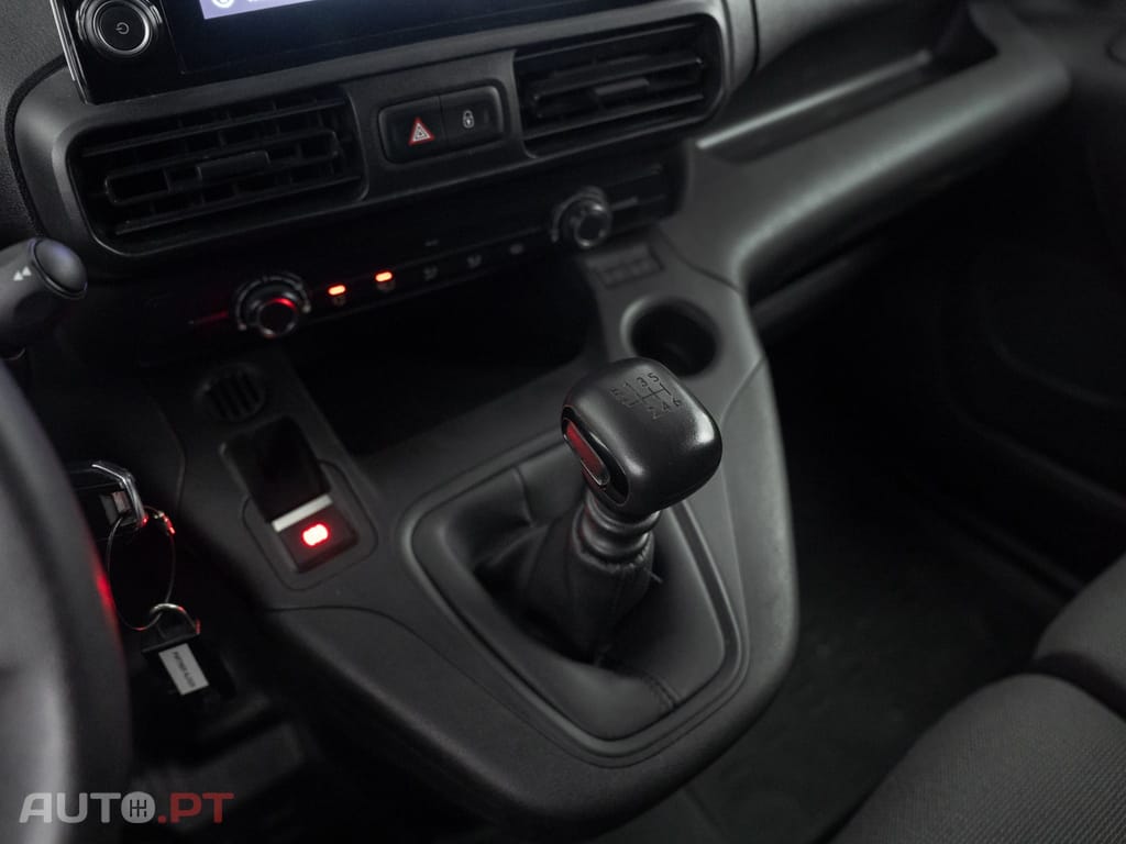 Peugeot Partner 1.5 BlueHDi Premium Longa