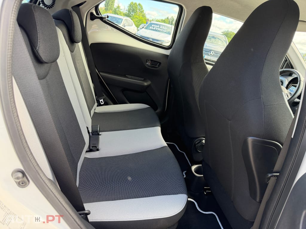 Toyota Aygo 1.0 X-Play+AC+X-Touch